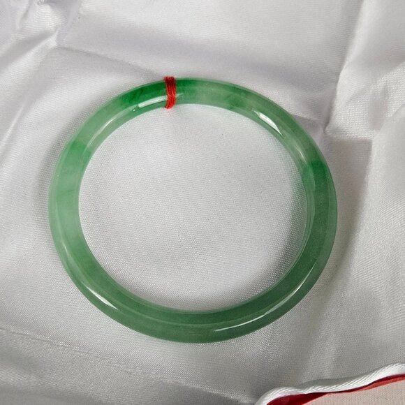 Natural jade Light Green Jadeite Jade Bangle 55.5mm #3 - Picture 1 of 6
